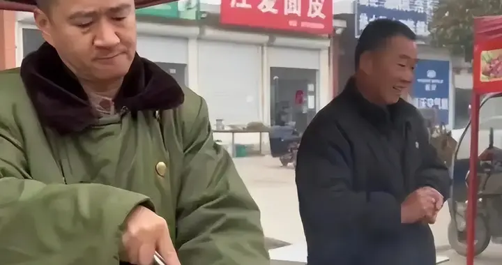 知名演员李嘉明：因无戏可拍摆摊卖炒面，原来张颂文说的是实话