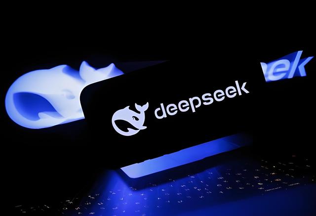 DeepSeek-V3-0324 私有化部署全攻略：硬件配置与实战指南