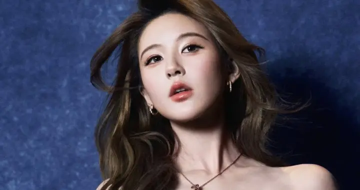 赵露思不愧是顶流，这颜值这身材太绝了，赵露思高清无水印壁纸