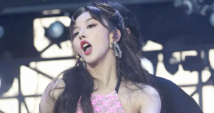 孔雪儿早期舞台炸裂 slay 到爆！