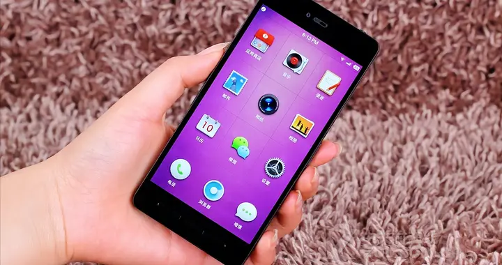 鍵盤俠笑老羅不懂手機(jī)，他卻笑品牌不懂創(chuàng)新