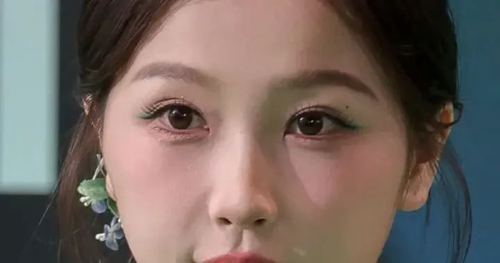 明星高清写真鉴赏｜虞书欣活动现场生图照