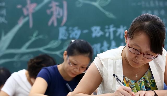 4个“跌落神坛”的大学专业，就业情况非常糟，做父母的要警惕