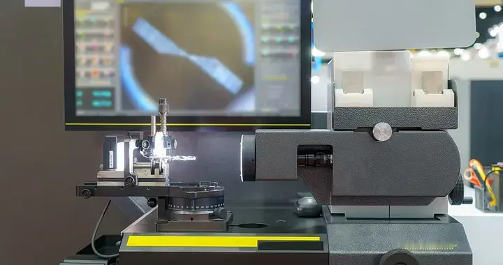 國產(chǎn)測試機，夾縫求生