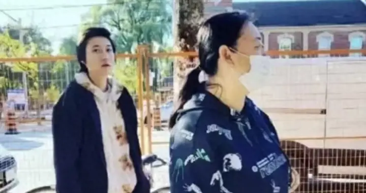 成龙26岁女儿近况曝光！和妻子在香港开工作室，已和成龙关系破冰