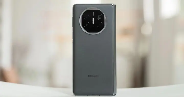 華為堅決清倉，昆侖玻璃+衛星通信+50倍變焦，512GB大降4000元