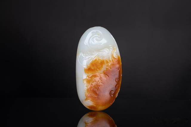 玉雕|和田籽料 玉雕手把件 怒放的生命 玉雕大师赵显志作品