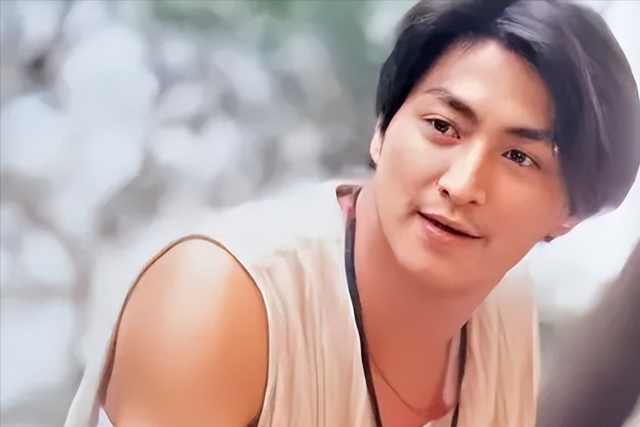 “展昭”何家劲，等一个女人等到60岁，却发现是对方的一个玩笑