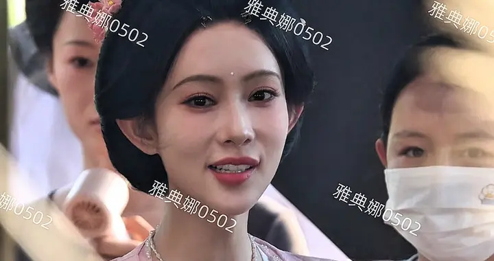 10年前倪萍曾问孟子义是不是整过容她不敢回答，现在看整感很明显