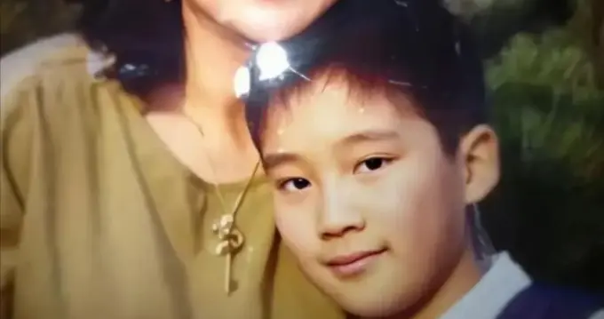 何晴病逝1天后，才发现独子名字取得暗藏深意，字字都有来头