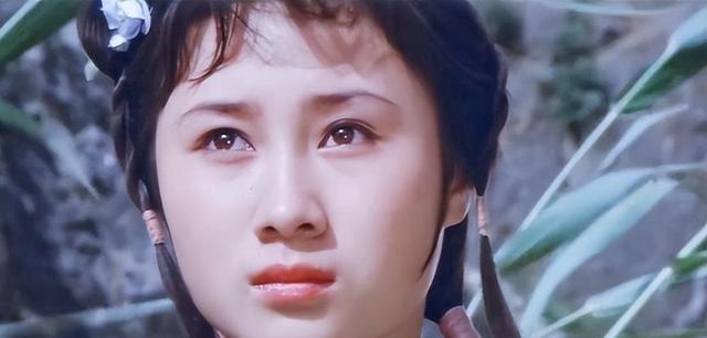 她宁愿放弃中国籍也要出国！不要丈夫儿子，两婚两离至今孤身