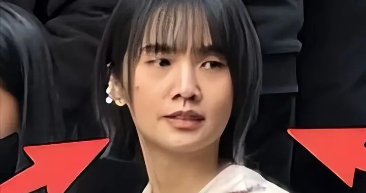 杨丞琳南昌逛街被偶遇！面黄肌瘦有了老态，侧脸与李荣浩有夫妻相