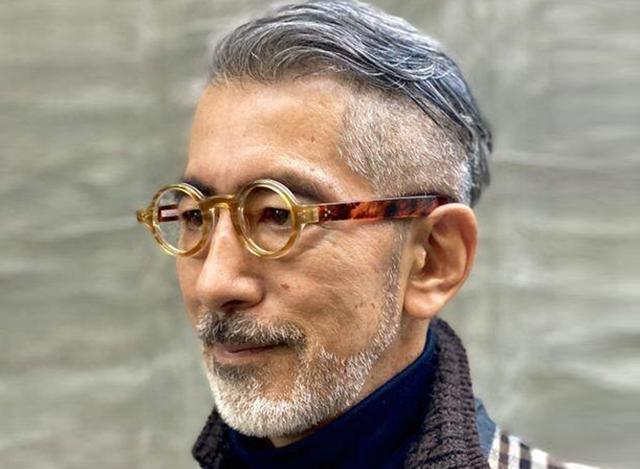 发型 六七十岁男人：头发白了要不要染黑？白发适合什么发型？攻略来了