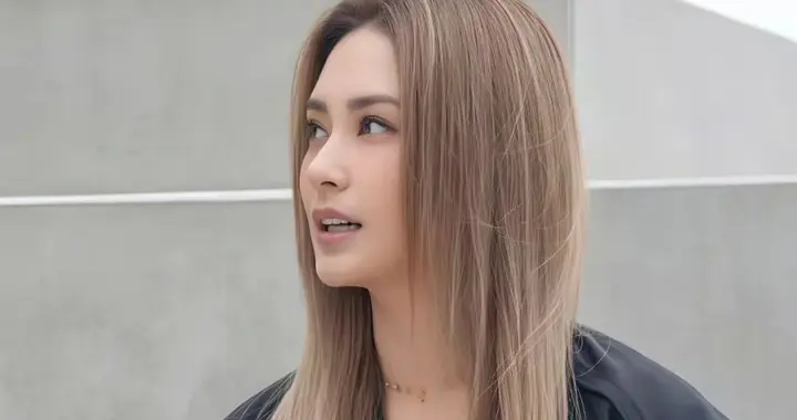 钟欣潼，多彩女神