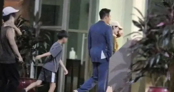 大S儿子汪希箖暴风抽高，9岁身高逼近1米5！与汪小菲相差仅一个头