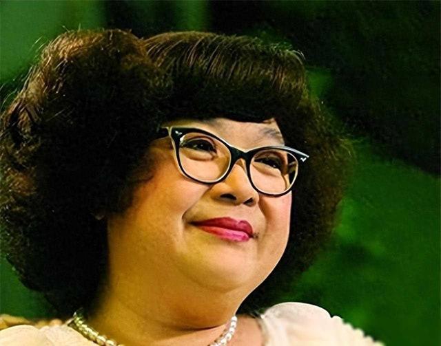 揭秘沈殿霞当年去世真相，死前手脚器官腐烂，家人拔喉解脱她