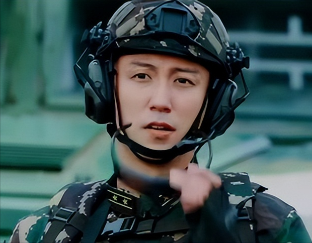 欧豪、黄景瑜领衔40集军旅剧《兵自风中来》，两大“兵王”合体