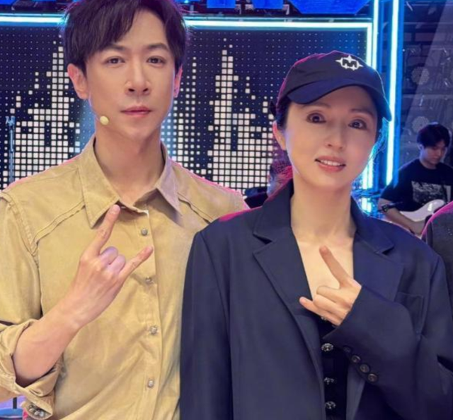 再婚不到10天，董璇也没有想到，她9岁的女儿，已经开始给她长脸