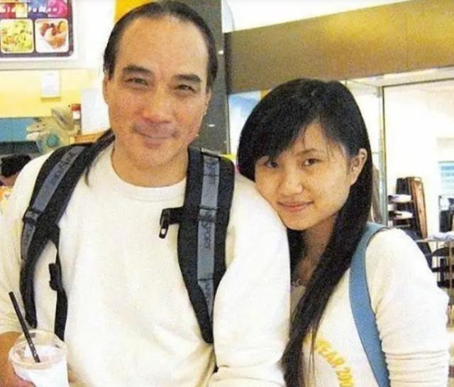 徐少强夫人也于近日去世，年仅43岁，为亡夫操办后事时突发心脏病