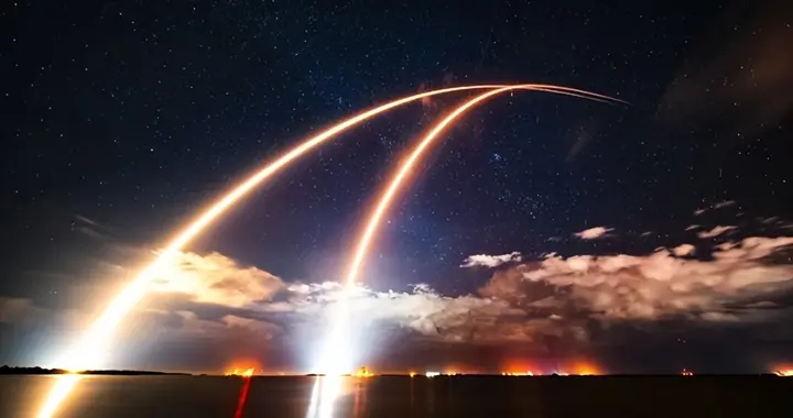 馬斯克談每年發射100萬噸AI衛星：大規模運行AI最低成本方式