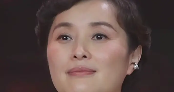 上海这一夜，妖艳四射的孙俪和蒋欣，败给了全“裹”出镜的吴越！