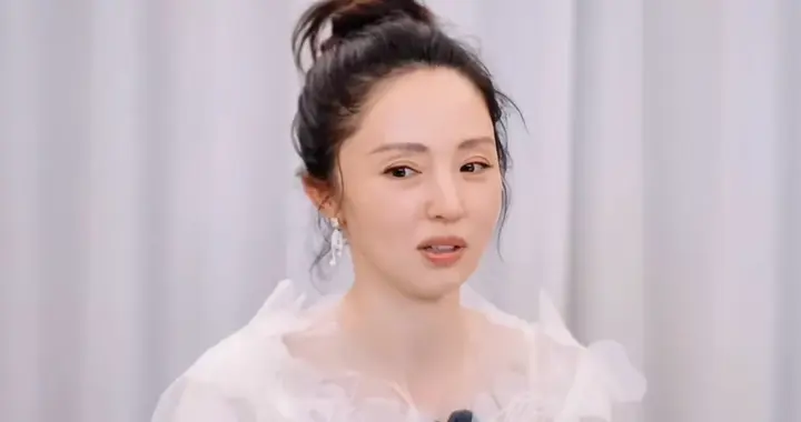 董璇婚礼策划找前任用过的没啥，看签婚前协议找的人脉，才是讽刺