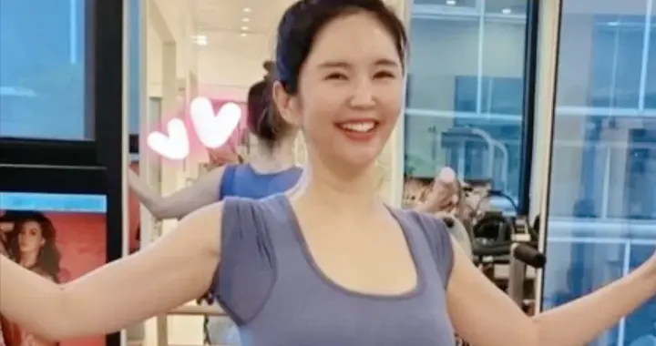 韩国女星丈夫失业在家，她却带公婆豪华旅游，一句话惹哭韩国网友