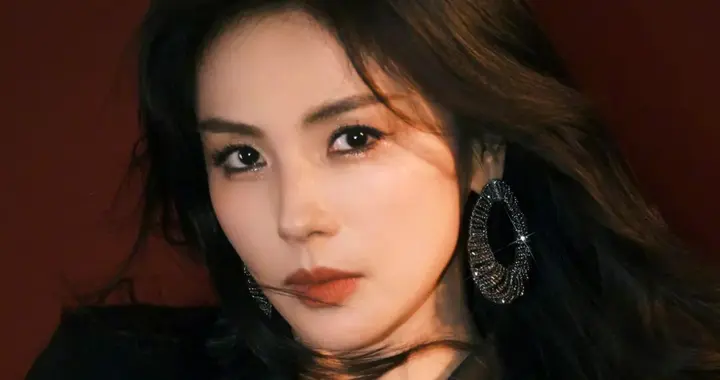 刘涛黑色飒气风