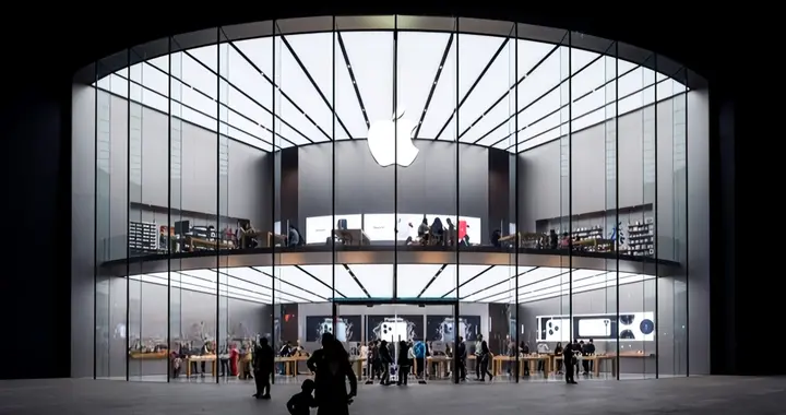 一半是“女神禮物”，一半是獨立宣言？iPhone淪為“虛榮符號”