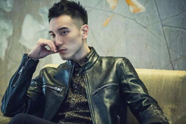 好突然，他也要离婚了？