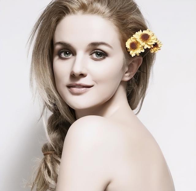 乌克兰明星在中国生存状态：有人被徐峥捧红，有人嫁中国丈夫