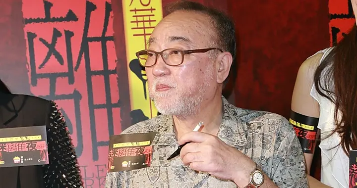 84岁老戏骨独居香港，靠圈内好友接济生活，儿女定居国外很少联系