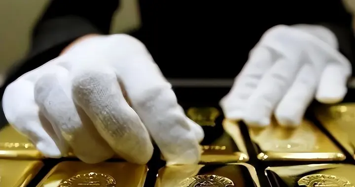 俄乌打了3年多，西方终于发现，越来越多国家，把黄金存在中国了