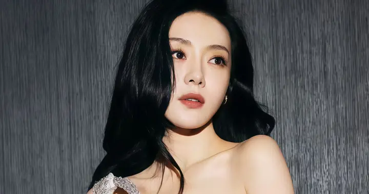 美女壁纸第5367期—邓家佳