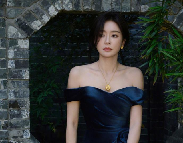 沪上阿姨！秦岚！