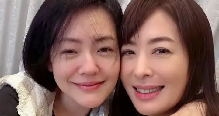 贾永婕晒与小S合影，称小S和大S长的越来越像，曝小S不复工原因