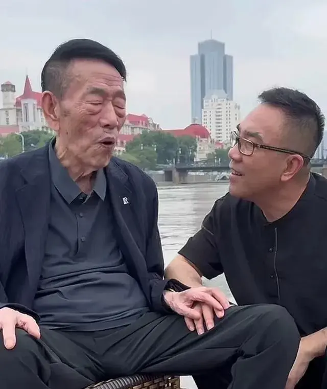 关于相声演员杨议家族是否忘恩负义，我谈谈个人看法