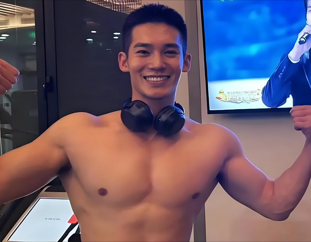 于适傍过的前女友们：从张雨绮到曹赢心，个个漂亮又有钱