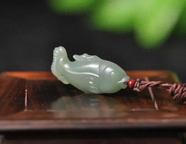 什么是“活玉”，什么是“死玉”，死玉能“盘活”是真的吗？