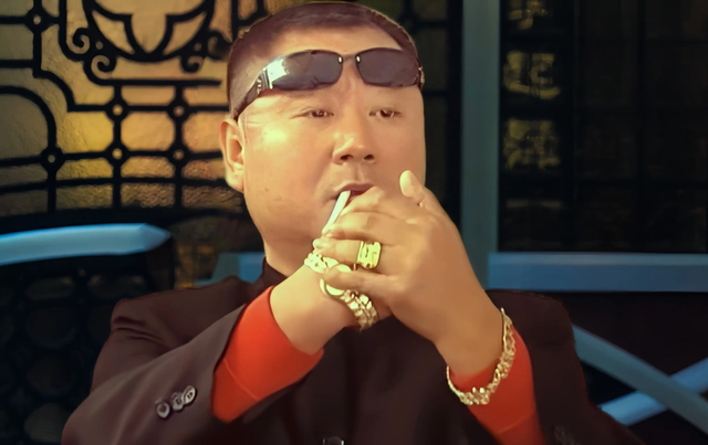 62岁范伟身家过亿：我这辈子最正确的决定，是娶了一个护士妻子