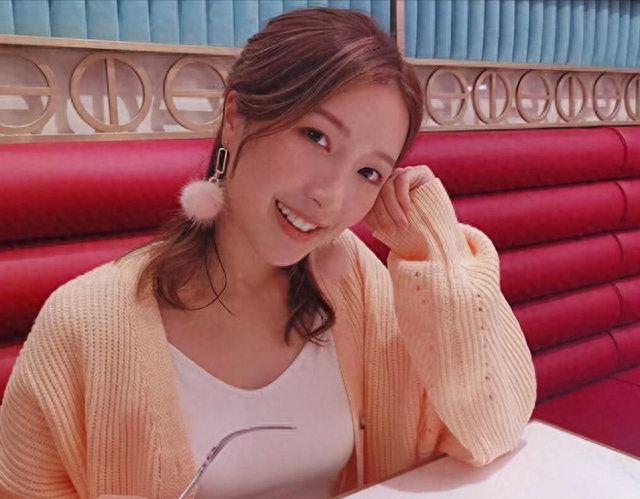 郭嘉文晒婚纱照惹争议，曾拒绝李泽楷婚前产子，放弃下半生好日子