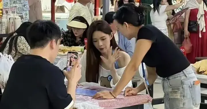 沈梦辰三亚大排档被偶遇，这“生图”状态，是明星“颜值照妖镜”