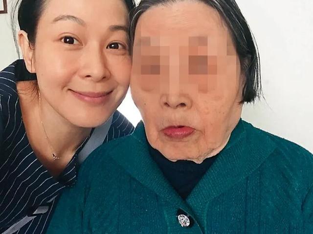 刘若英家丑曝光！为维护亲姐霸占失智祖母千万房产，与表姐妹翻脸