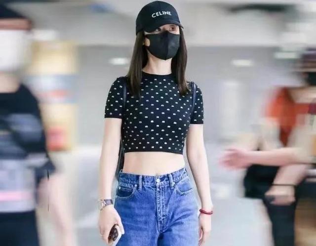 林心如一身行头20万现身上海，已三年没来大陆，网友：不欢迎