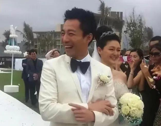 撕吧！汪总大S:借给大家一双慧眼吧，让我们把贵圈看个清楚真切