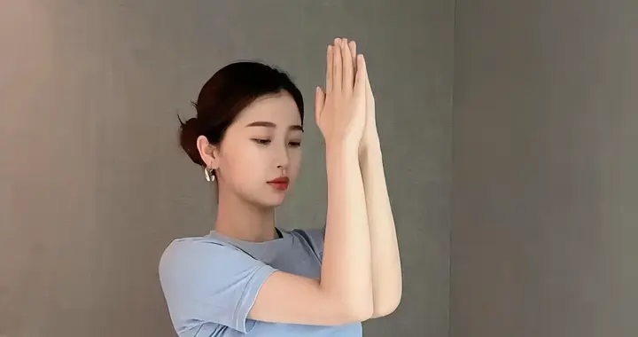 虞书欣紧身瑜伽服身材好棒