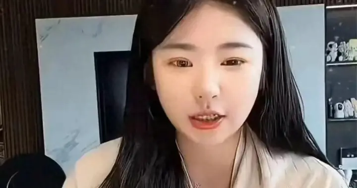 王思聪前女友黄一鸣官宣新恋情！富二代男友宠上天，送女回老家