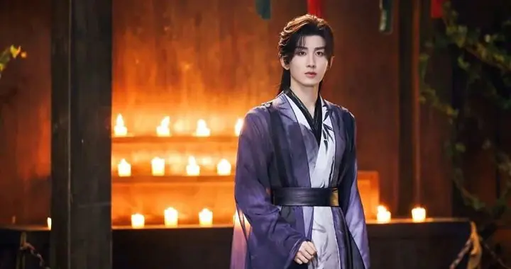 成毅拍戏摔伤，剧组轻描淡写，武行却没人提