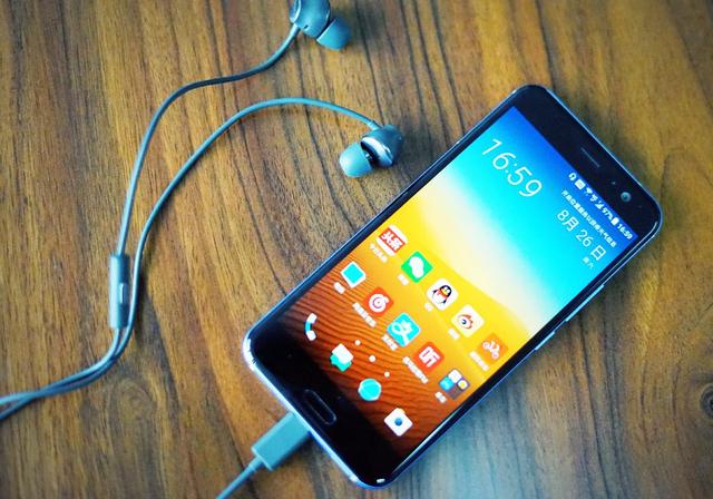 华为手机|如美玉一般绚丽的手机，HTC U11手机图赏