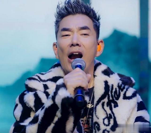 春晚|11台卫视春晚阵容比拼：江苏台实力唱将扎堆，周深王心凌抢手